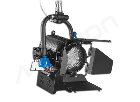 Photo Projecteur Fresnel Dexel 600w