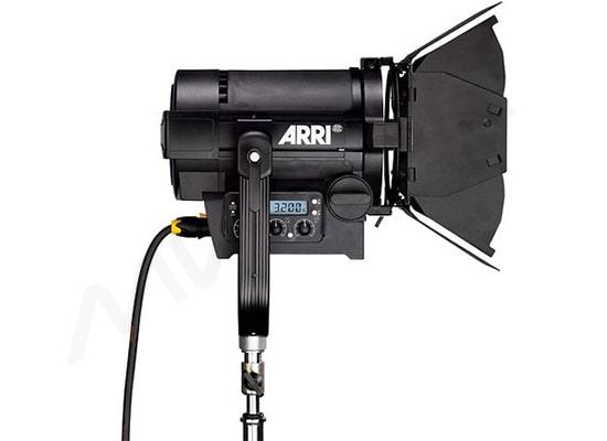 Photo Fresnels LED ARRI L5C Noire Manuel (RGBW - 115W - 2800-10000°K – DMX)