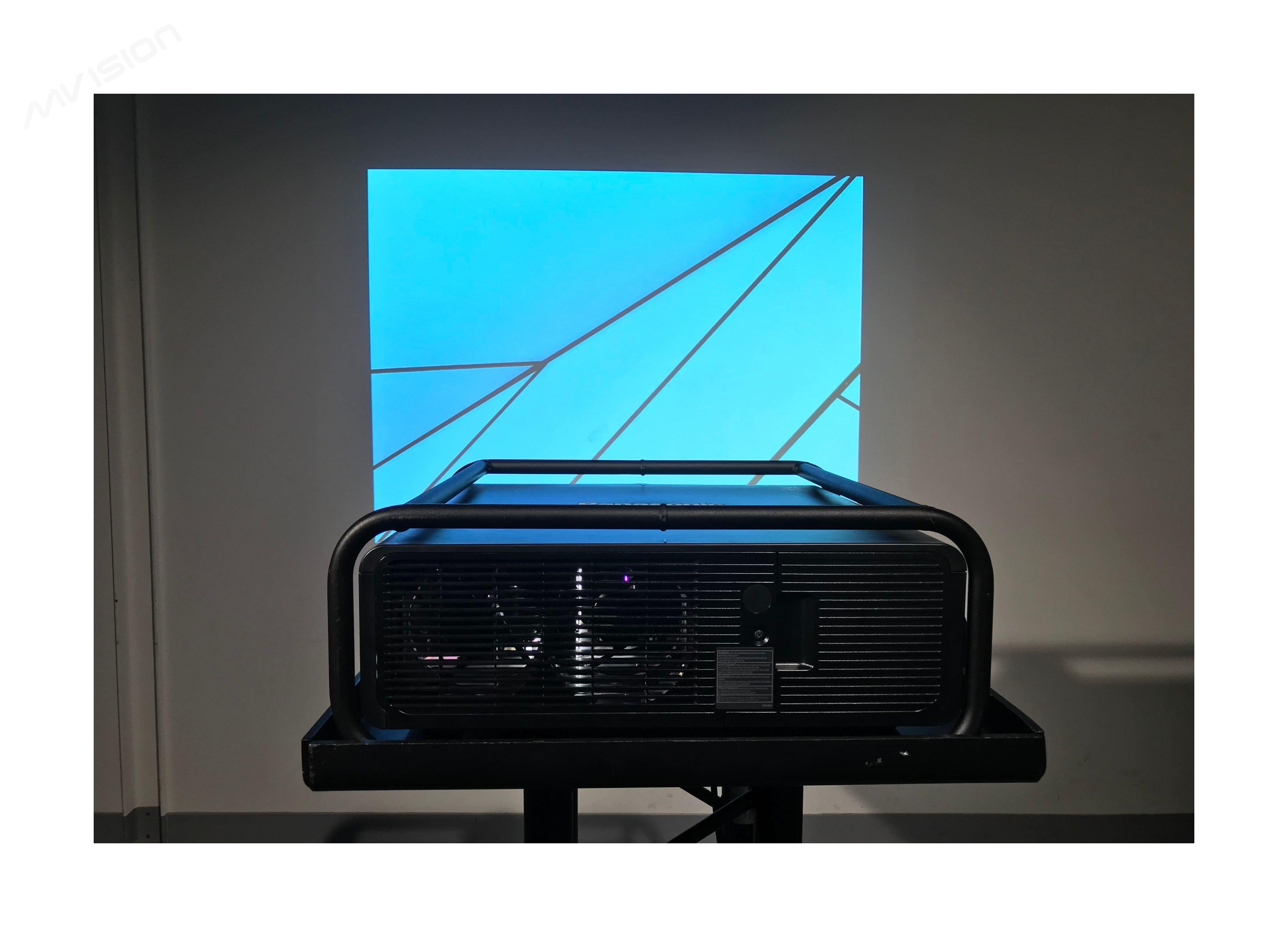 Vidéoprojecteur 7 000 lumens Panasonic PT-DZ780LBE (1920x1200)