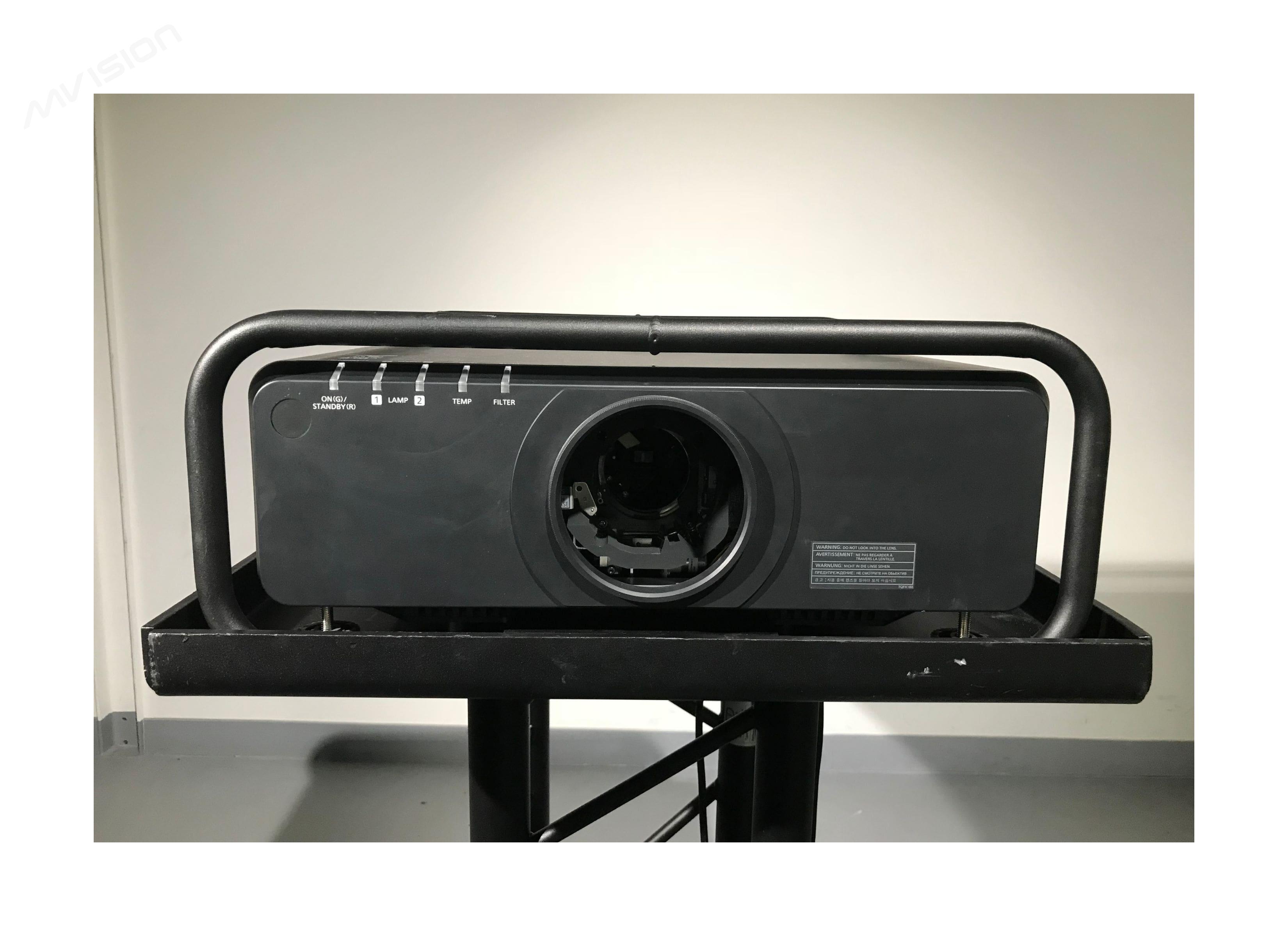 Vidéoprojecteur 7 000 lumens Panasonic PT-DZ780LBE (1920x1200)