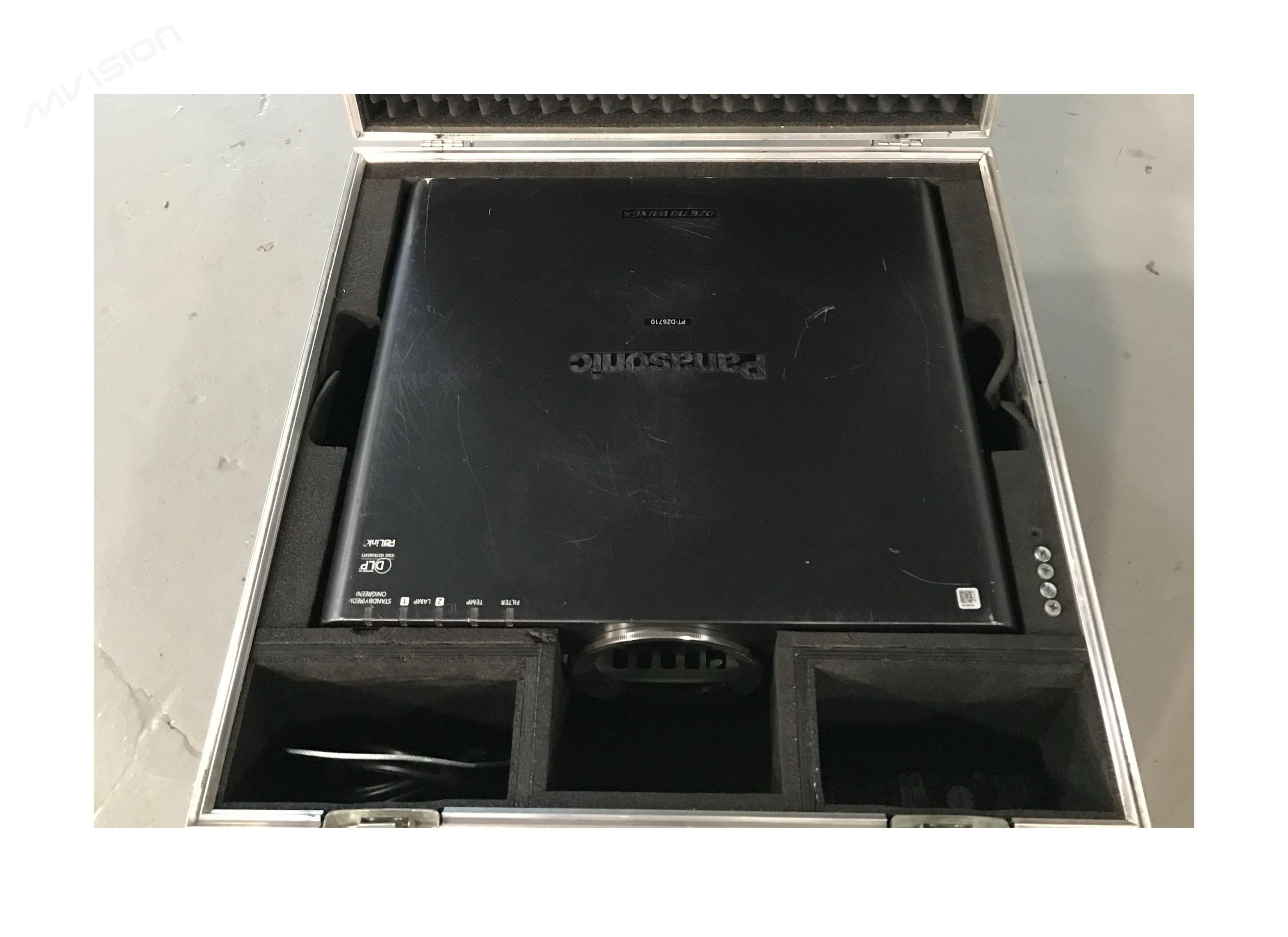 Vidéoprojecteur 6 000 lumens Panasonic - HD - PT-DZ6700E (1980x1080)