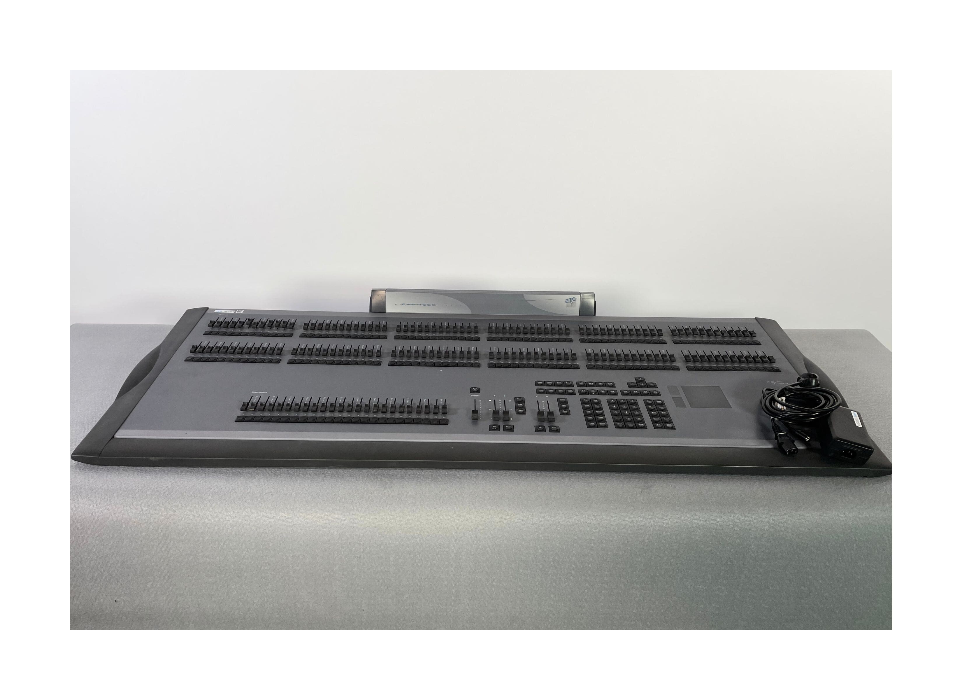 photo Console ETC Express 48-96