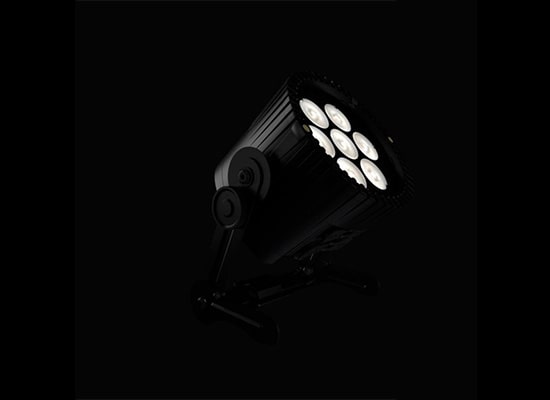 Photo Par LED sur batterie Astera AX9 (7x15W) (Kit de 8)